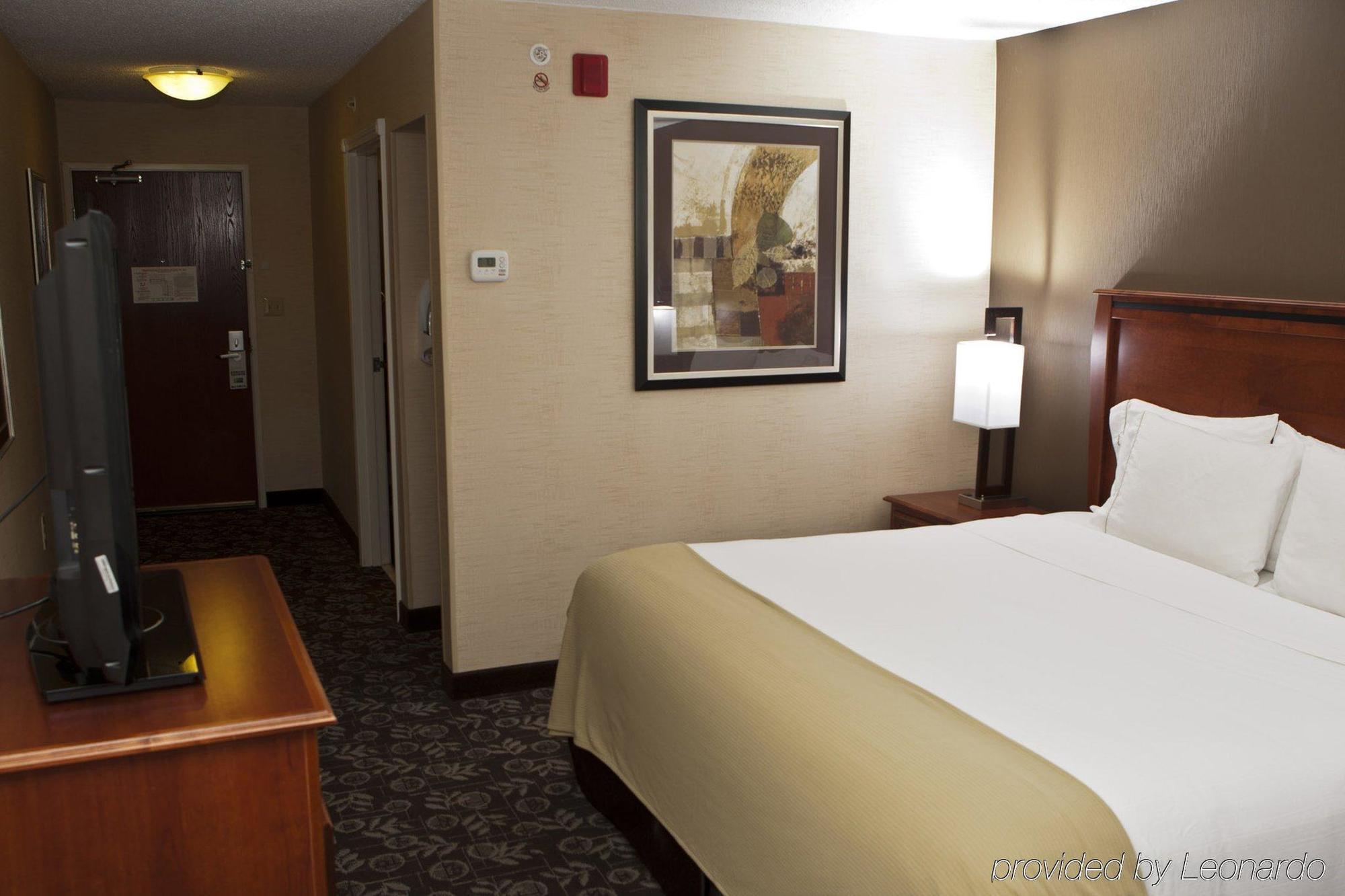Holiday Inn Express Casper I-25 By Ihg Room photo