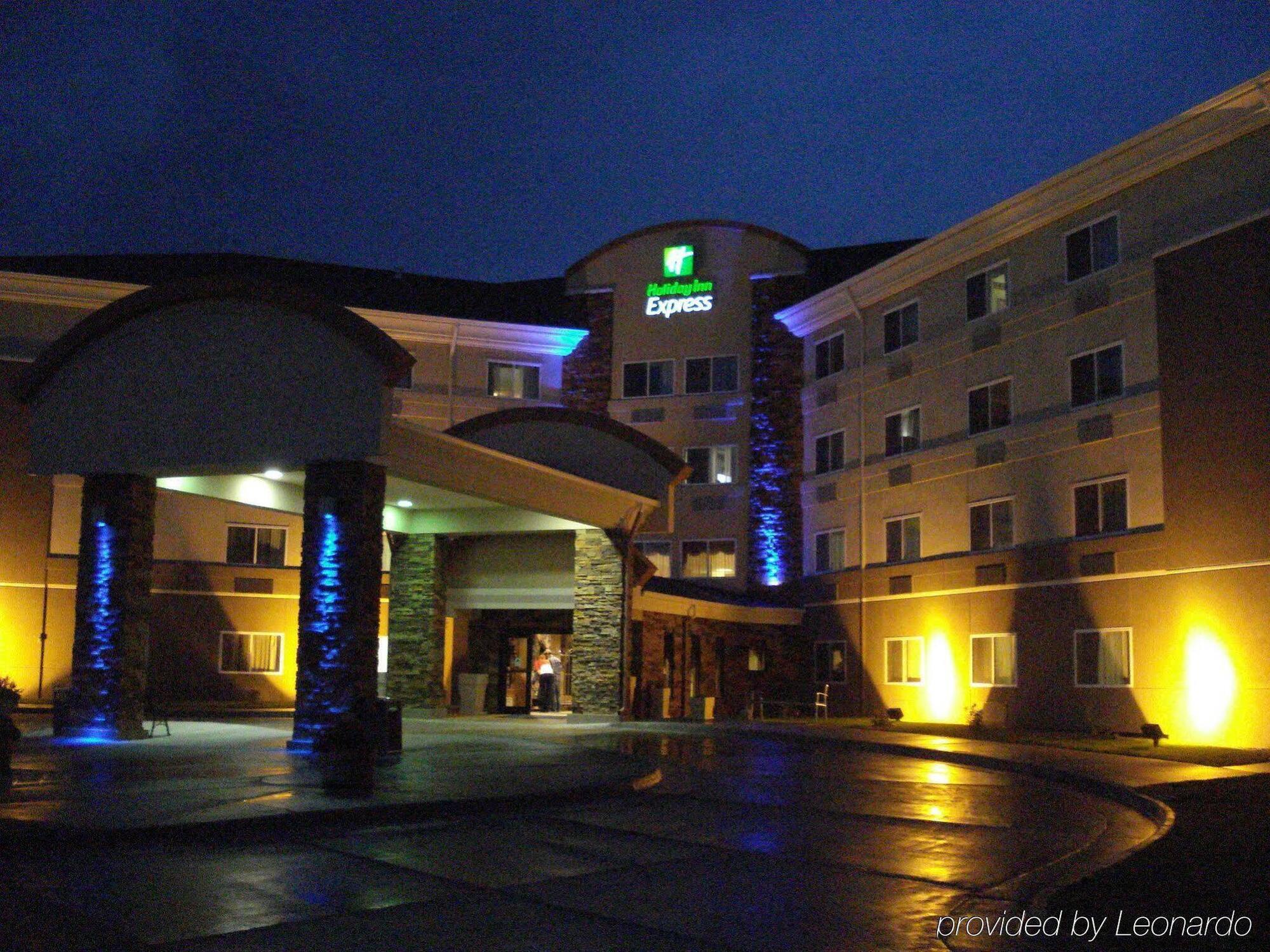 Holiday Inn Express Casper I-25 By Ihg Exterior photo